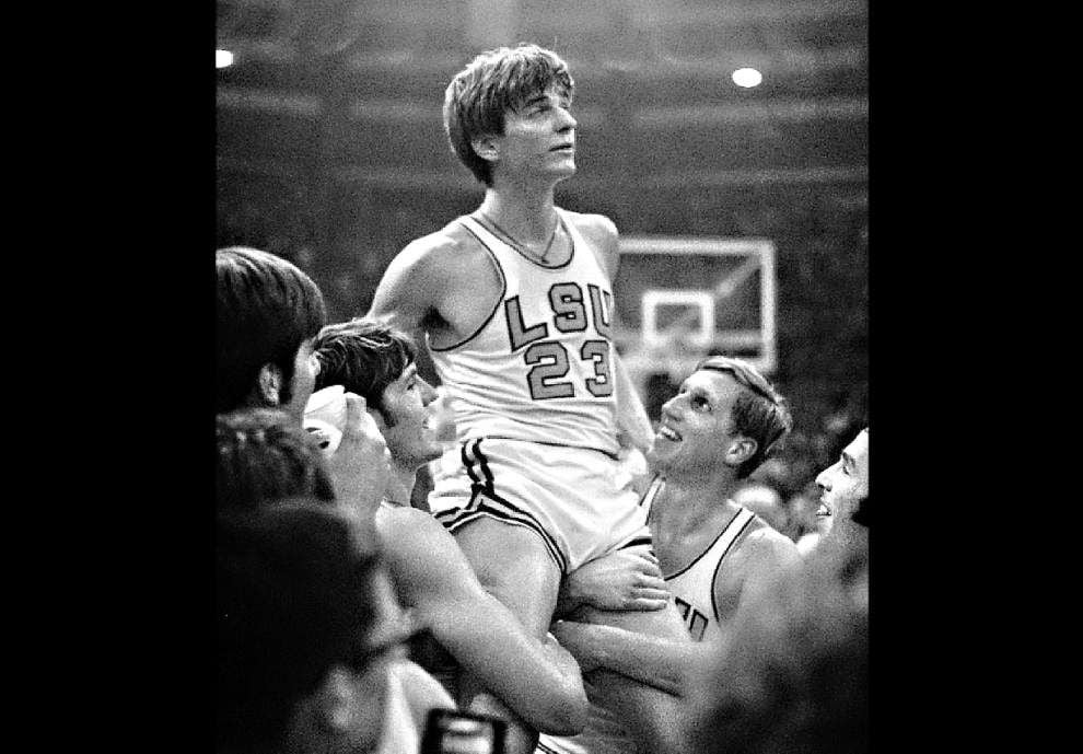 Fans Invited To Maravich Statue Unveiling Monday, July 25 – LSU