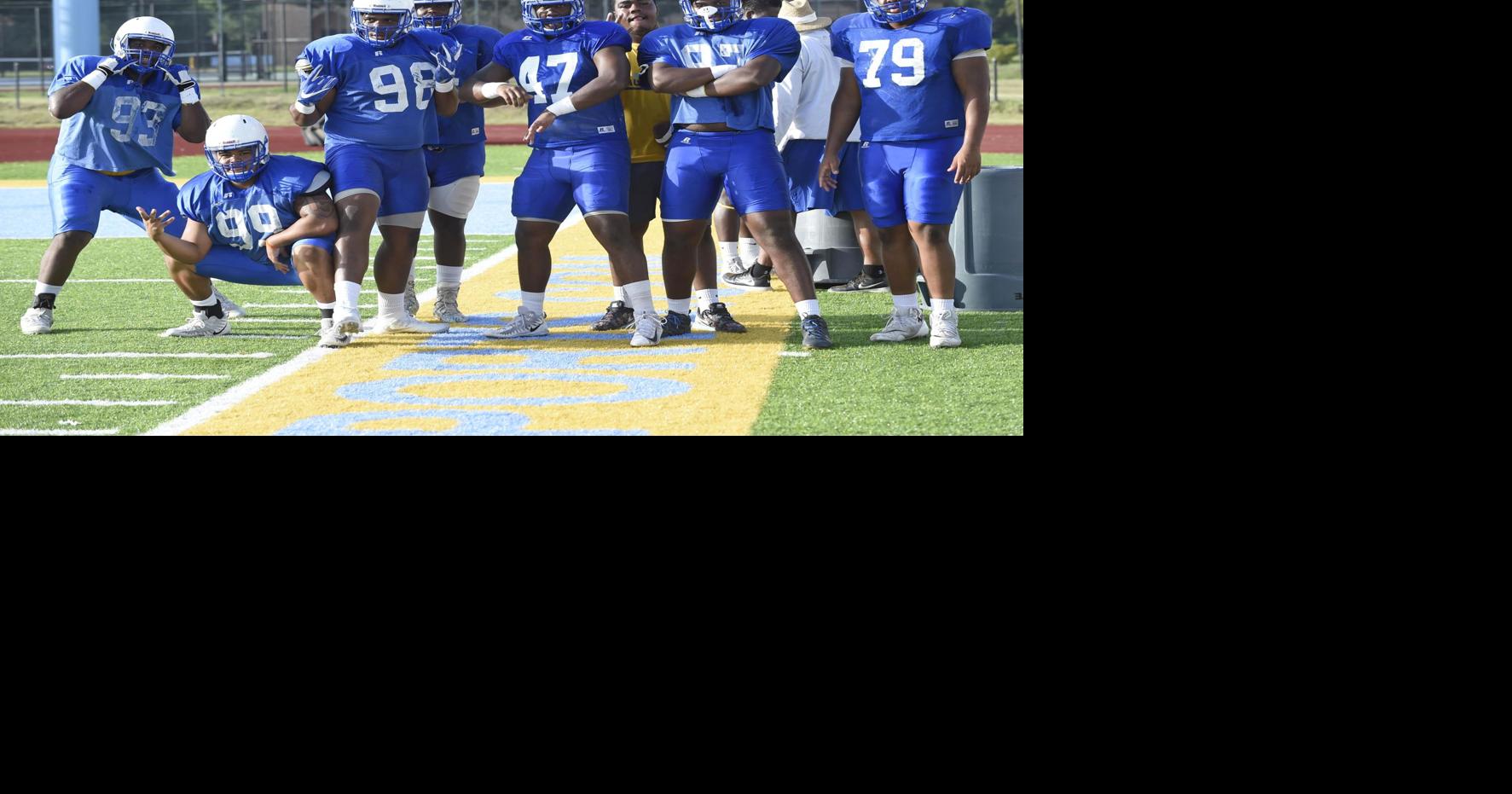 Photos Southern University football team beats the heat with early