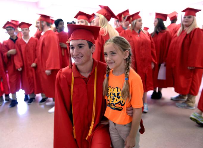 'Graduation March' tradition in West Baton Rouge inspires, delights ...