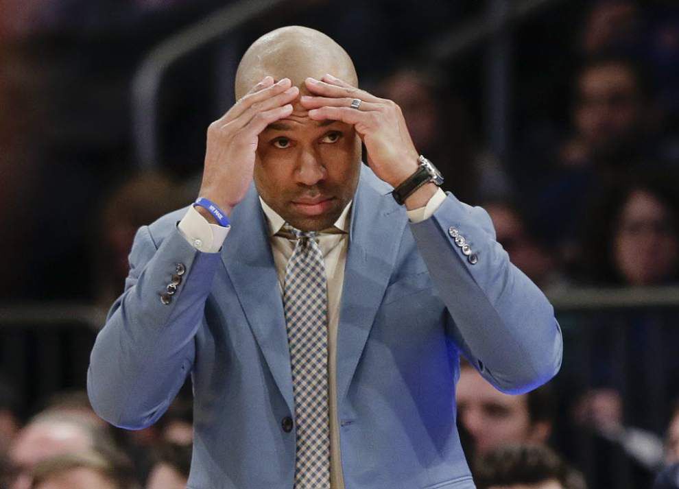 Video: N.Y. Knicks coach Derek Fisher praises the maturity of Pelicans coach Anthony Davis, but is against the idea of being a player coach _lowres