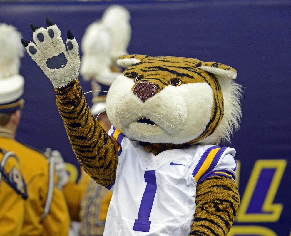No. 3 Ole Miss at No. 24 LSU pregame chat, Saturday at 5 p.m. _lowres