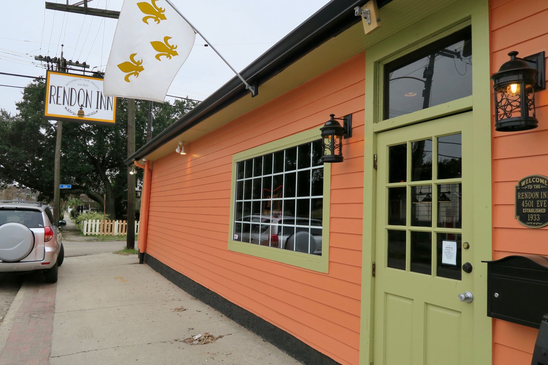 The Rendon Inn Li'l Dizzy's expands to Rendon Inn, bringing a Creole soul buffet to ...
