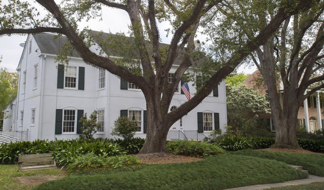 Baton Rouge family liked their Garden District home, so they kept it