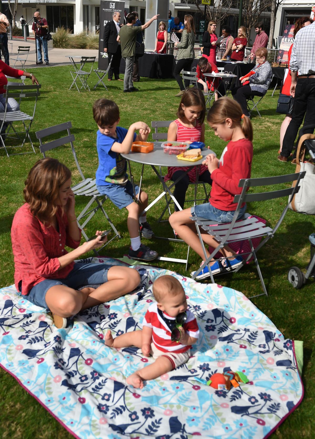 Modest bicentennial celebration Tuesday differs from Baton Rouge's 1999