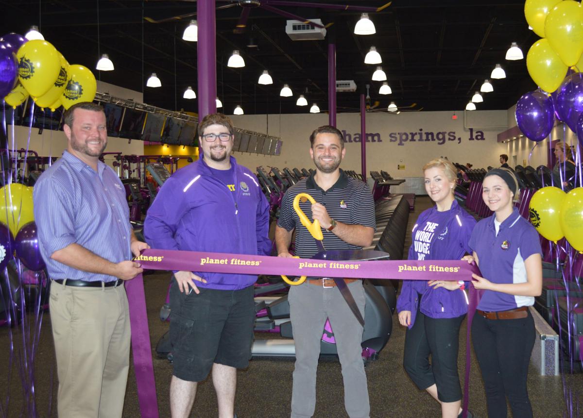 Planet Fitness holds grand opening for Denham Springs ...
