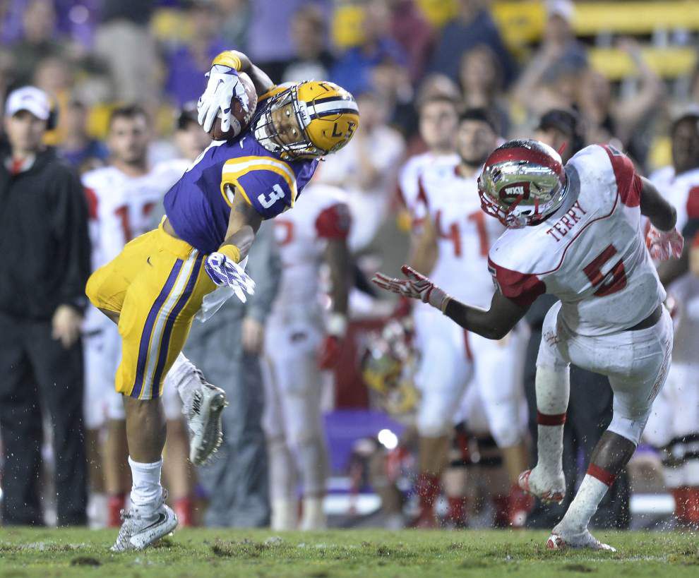 ‘Enjoy your moment’: LSU freshman WR Tyron Johnson gets first collegiate touchdown under his belt _lowres