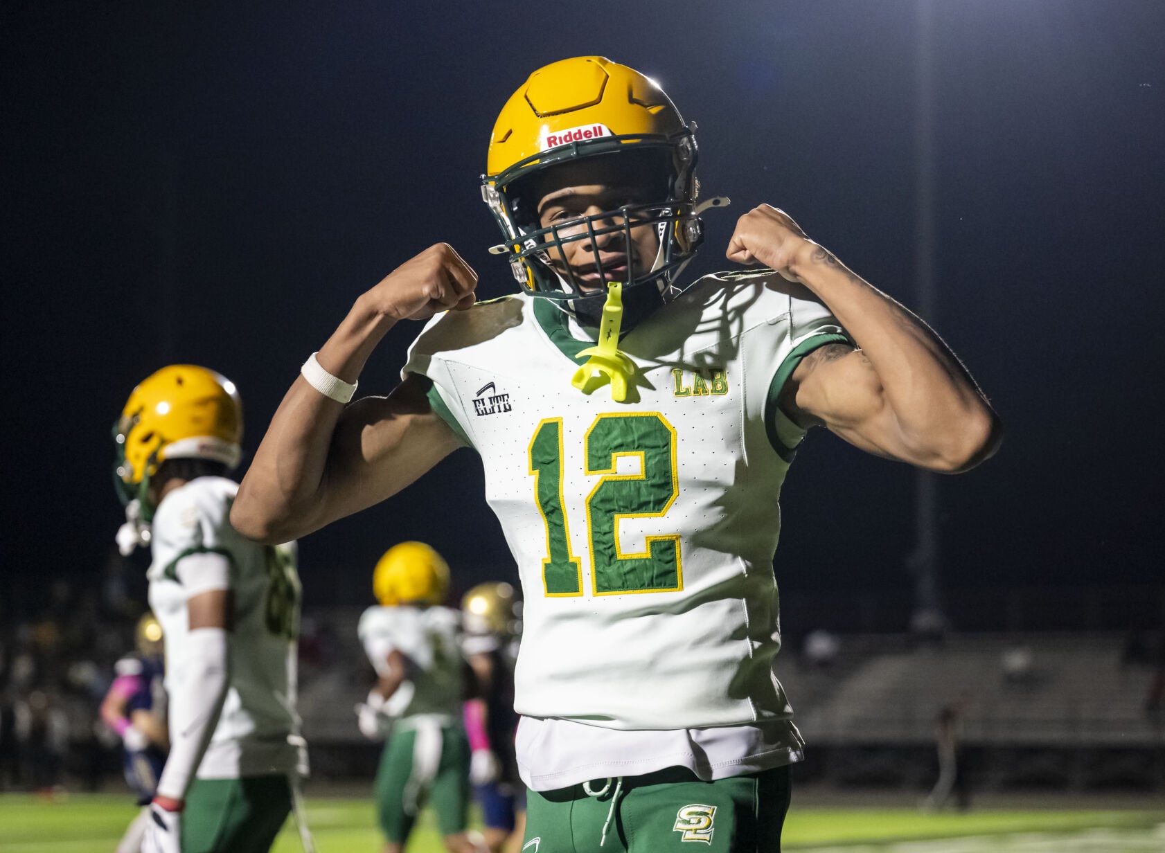 Photos: Southern Lab clinches District 8-1A behind Quarterback Preston ...