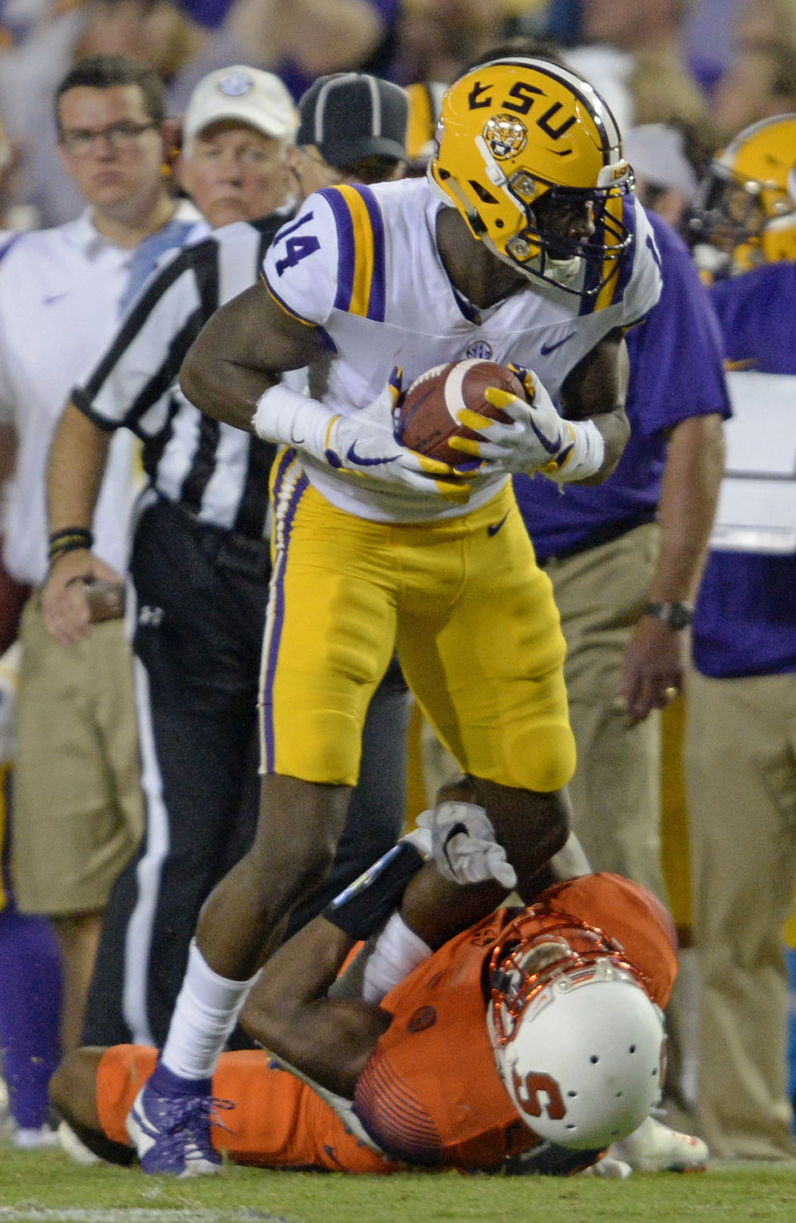lsusyracuse1557.092417 bf