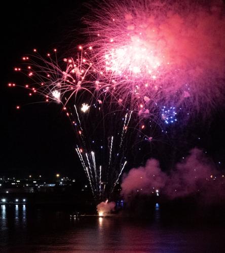 4th of july fireworks in baton rouge