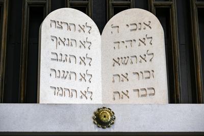 BR.synagogueliv.adv.15.JPG