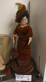 BR.atticsale.adv 08 mw.JPG