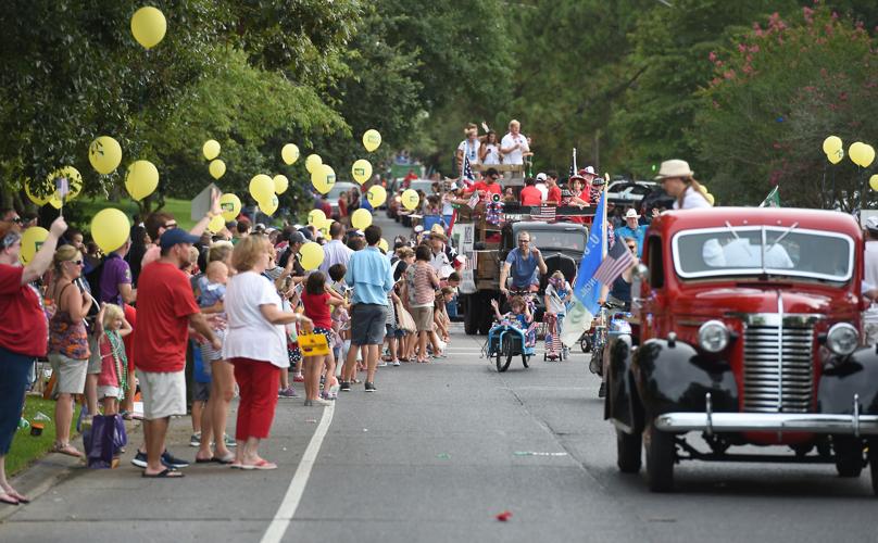 Kenilworth celebrates with Fourth with 44th annual parade Mid City