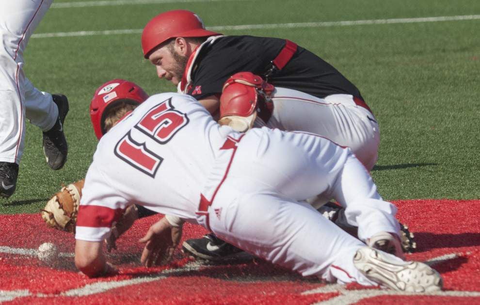 Ragin’ Cajuns rally for more late-game magic, stun host Houston 2-1 to move a win away from the super regional round _lowres