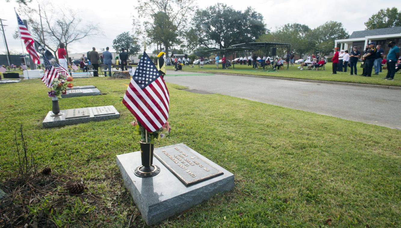 Photos Veterans Day service at Fountain Memorial Cemetery in Lafayette