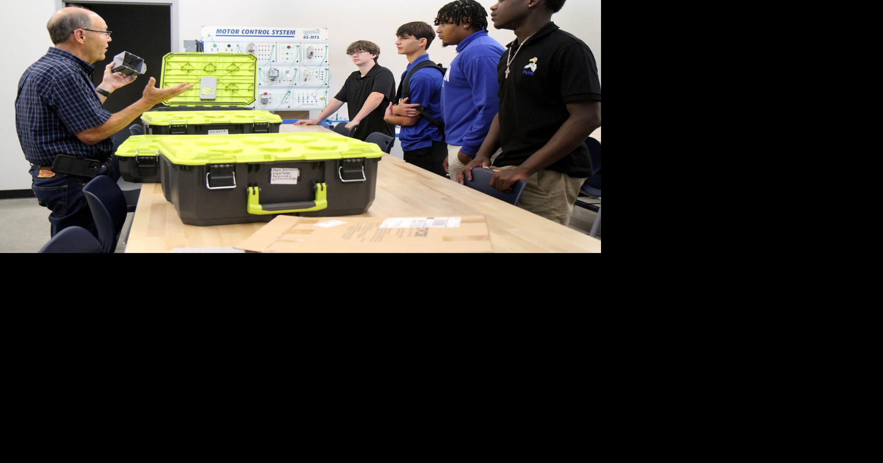 Einblicke in eine florierende Berufsakademie für Highschools in Louisiana: ...