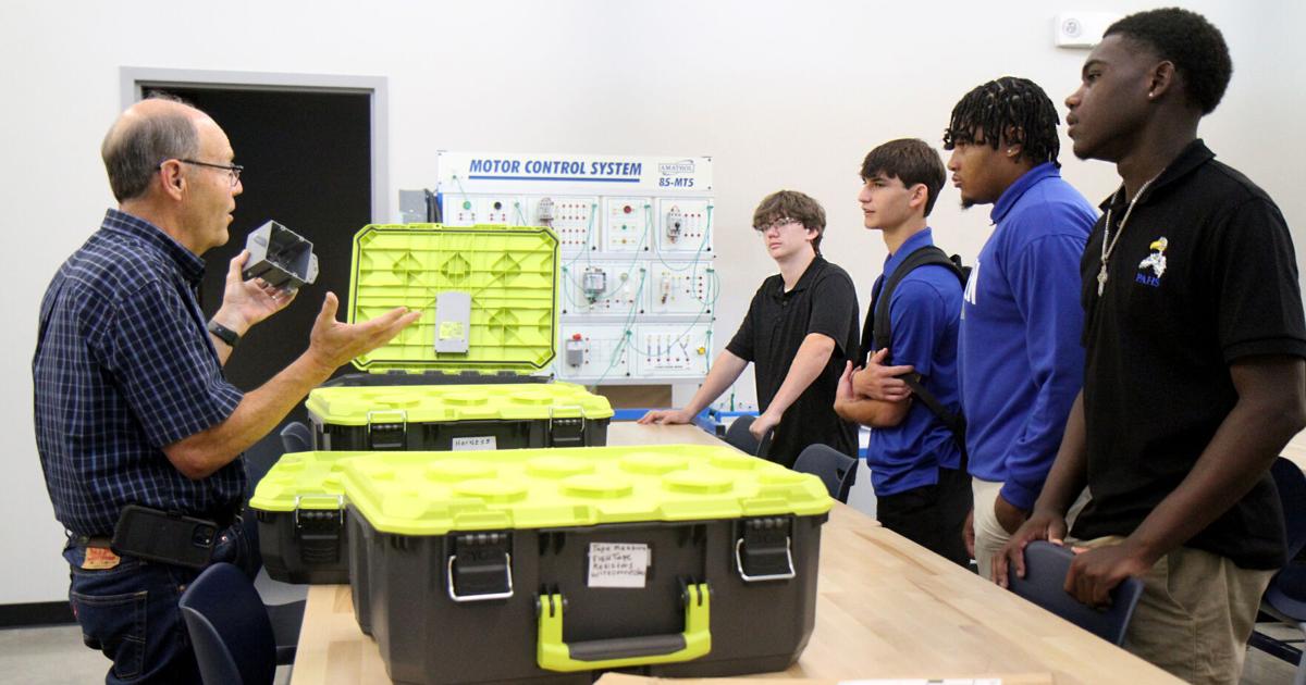 Einblicke in eine florierende Berufsakademie für Highschools in Louisiana: ...