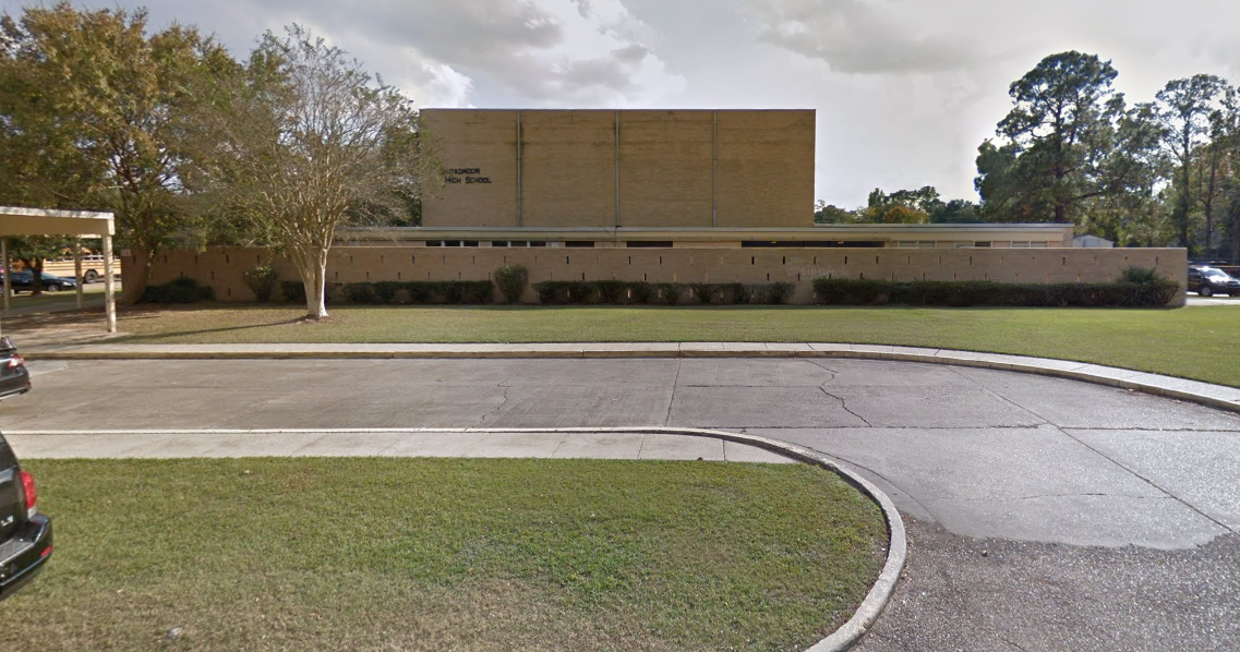 Broadmoor High will reopen Friday after water leak closed campus