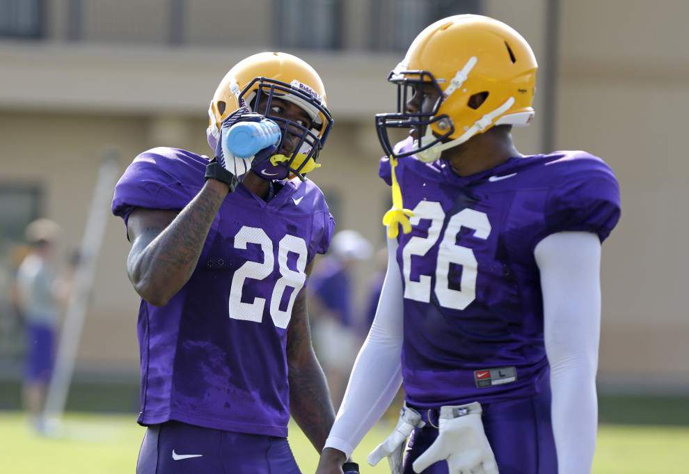 Video: LSU defensive back drills from Wednesday _lowres