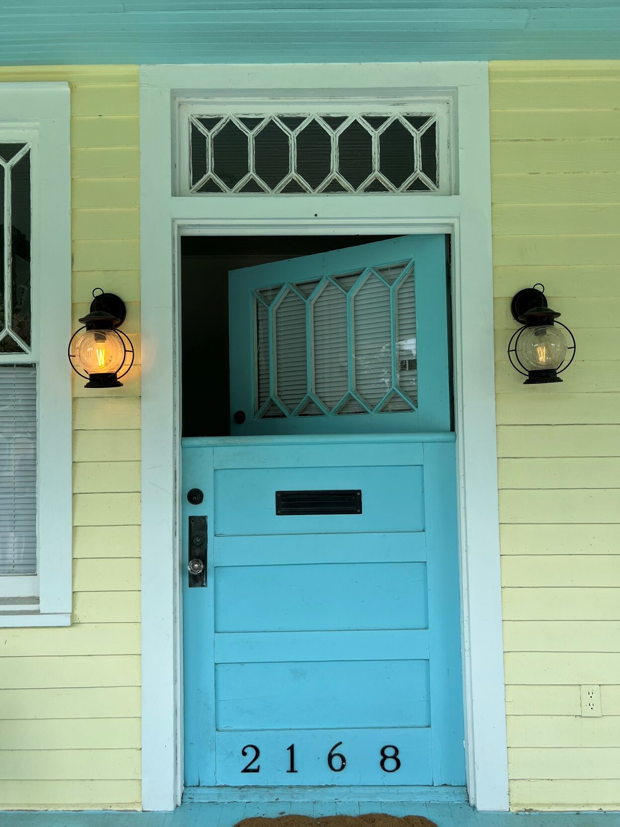 Submit photos of beautiful front doors in Baton Rouge Entertainment