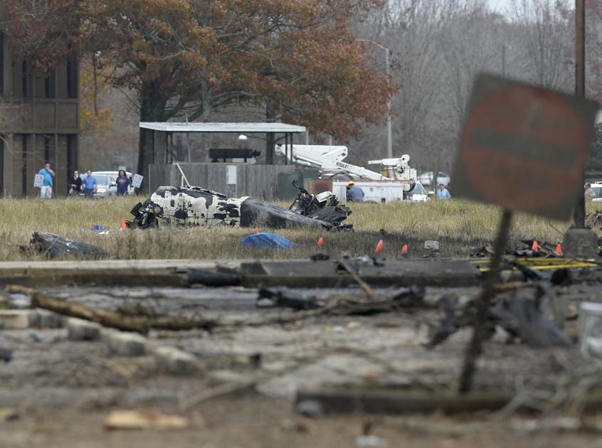 Survivors, family of 5 killed in Lafayette plane crash file lawsuits