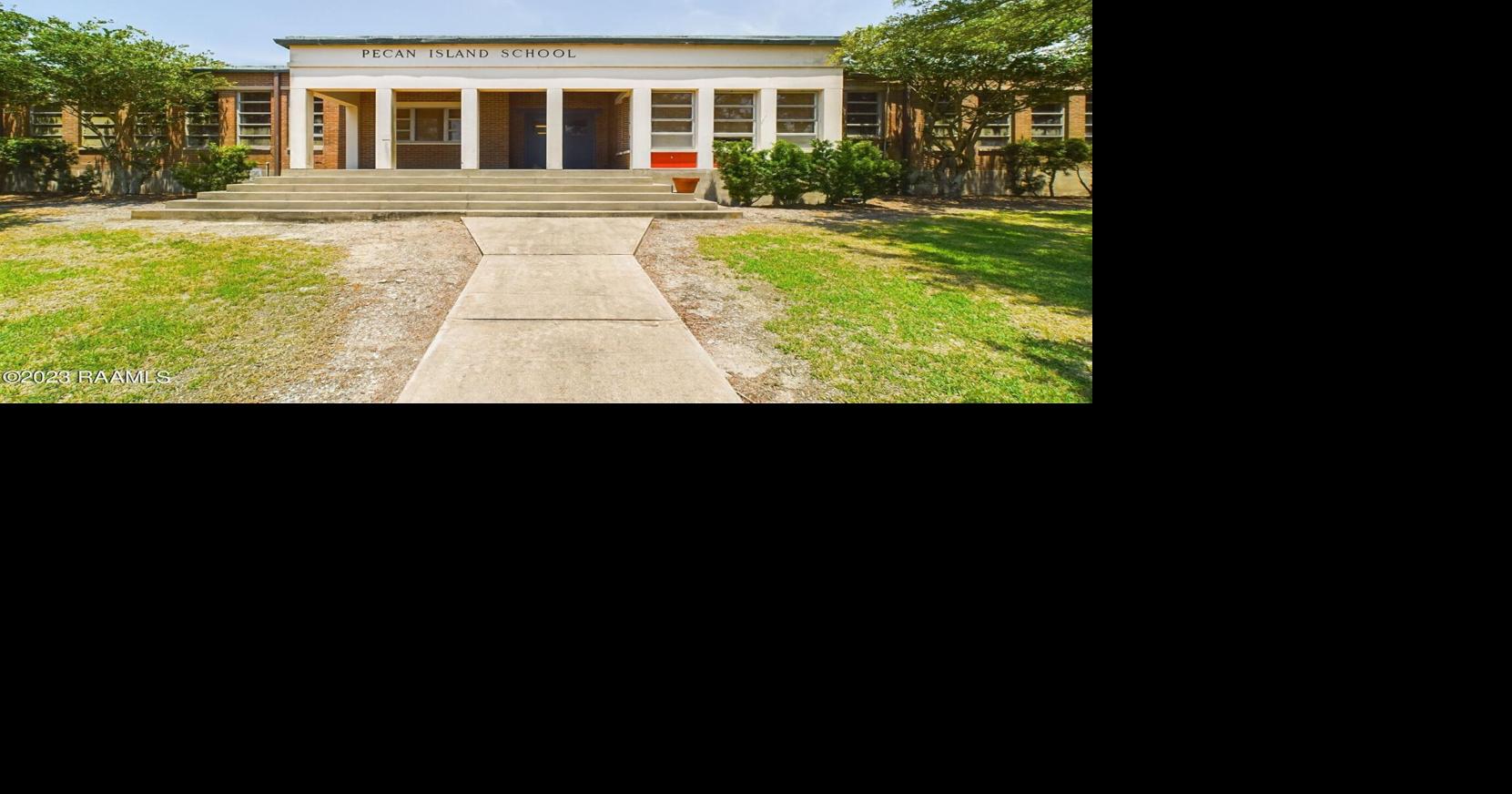 SpaceX gets access to former Pecan Island High School under lease deal ahead of planned 2027 sale