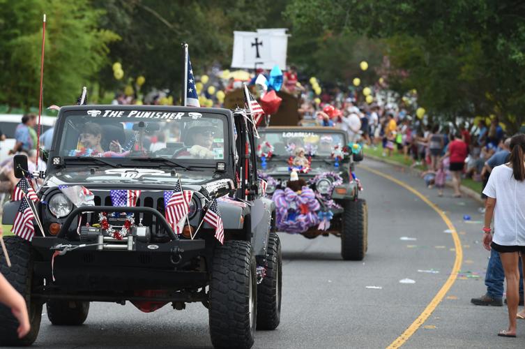 Kenilworth celebrates with Fourth with 44th annual parade Mid City