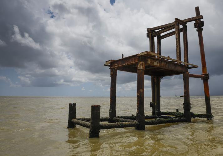 Louisiana fails to track 879 abandoned oil platforms Environment