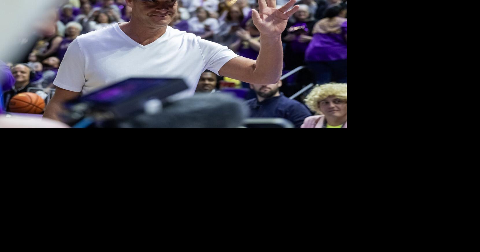 LSU transfer portal intel: Live updates as Lane Kiffin and staff host players in Baton Rouge