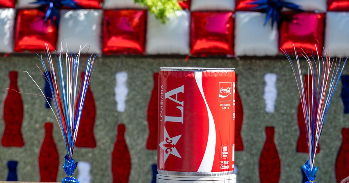 Coca-Cola-Abfüller produziert in Baton Rouge Gedenkdosen zum 250 ...