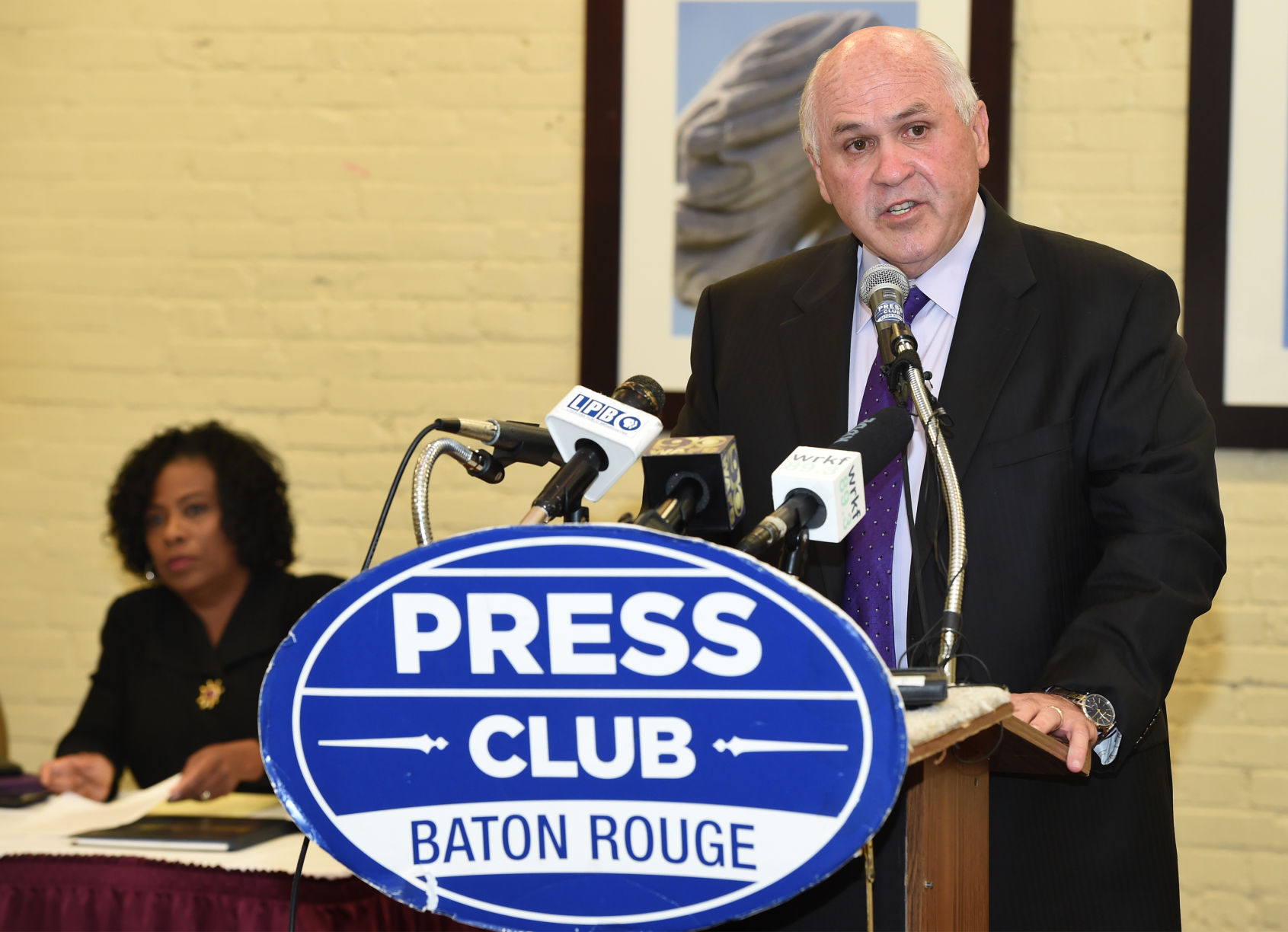 East Baton Rouge Mayoral Candidates Square Off In Debate | Elections ...