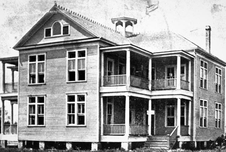 'Carrion crow' gave name to city of Carencro 200 for 200