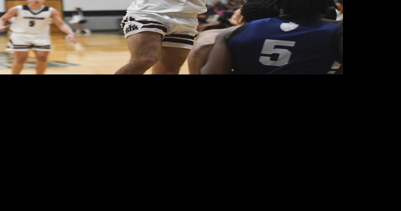 After a state runner-up finish a year ago, the STM looks to make a return trip to Division I select finals