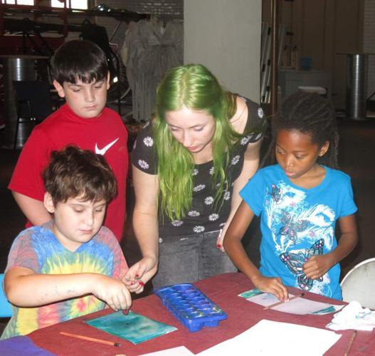 ‘Plates and Palettes’ teaches campers to have fun with their food