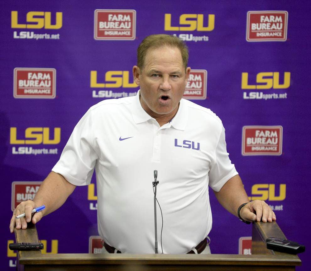 The entire audio from the Monday press conference of LSU football coach Les Miles _lowres