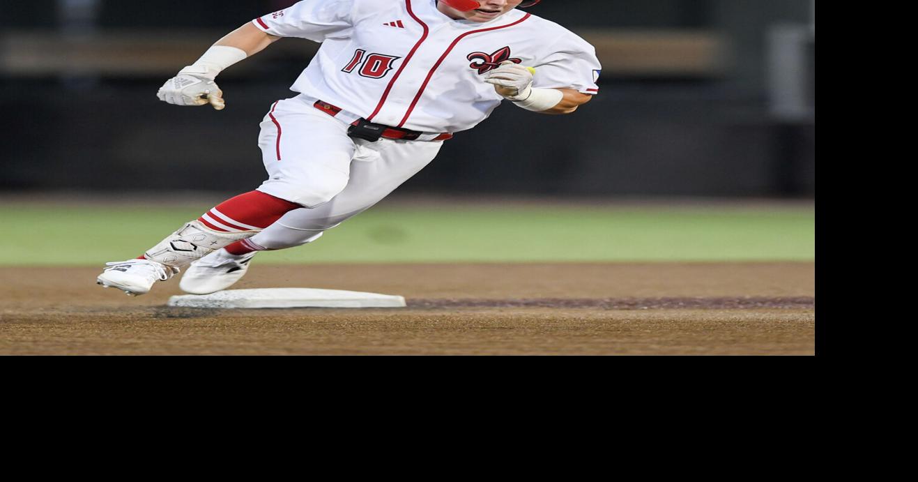 Cajuns outslug No. 6 Coastal Carolina to take game one | UL Ragin ...