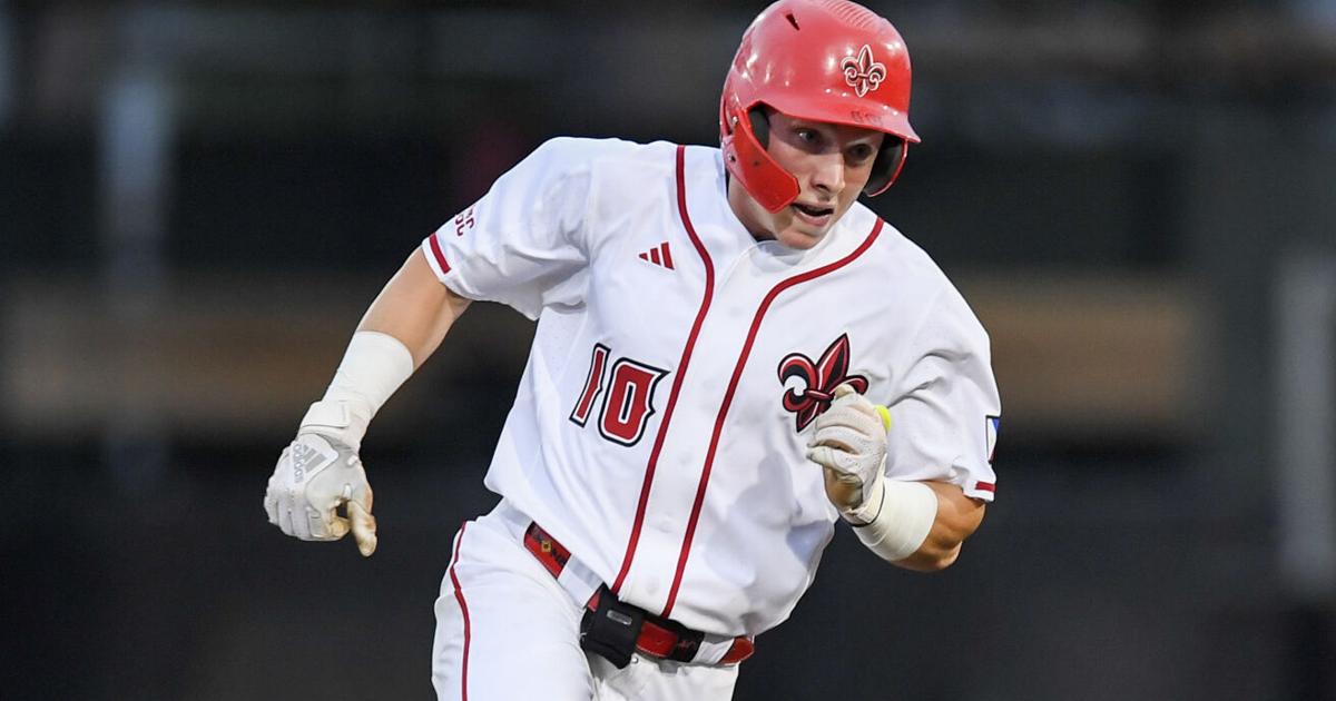 Cajuns outslug No. 6 Coastal Carolina to take game one | UL Ragin ...
