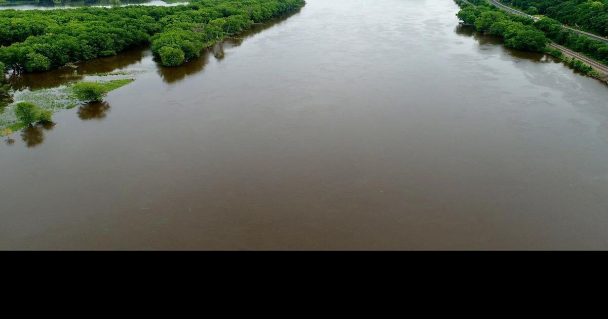 Is there a great poem about the Mississippi River?