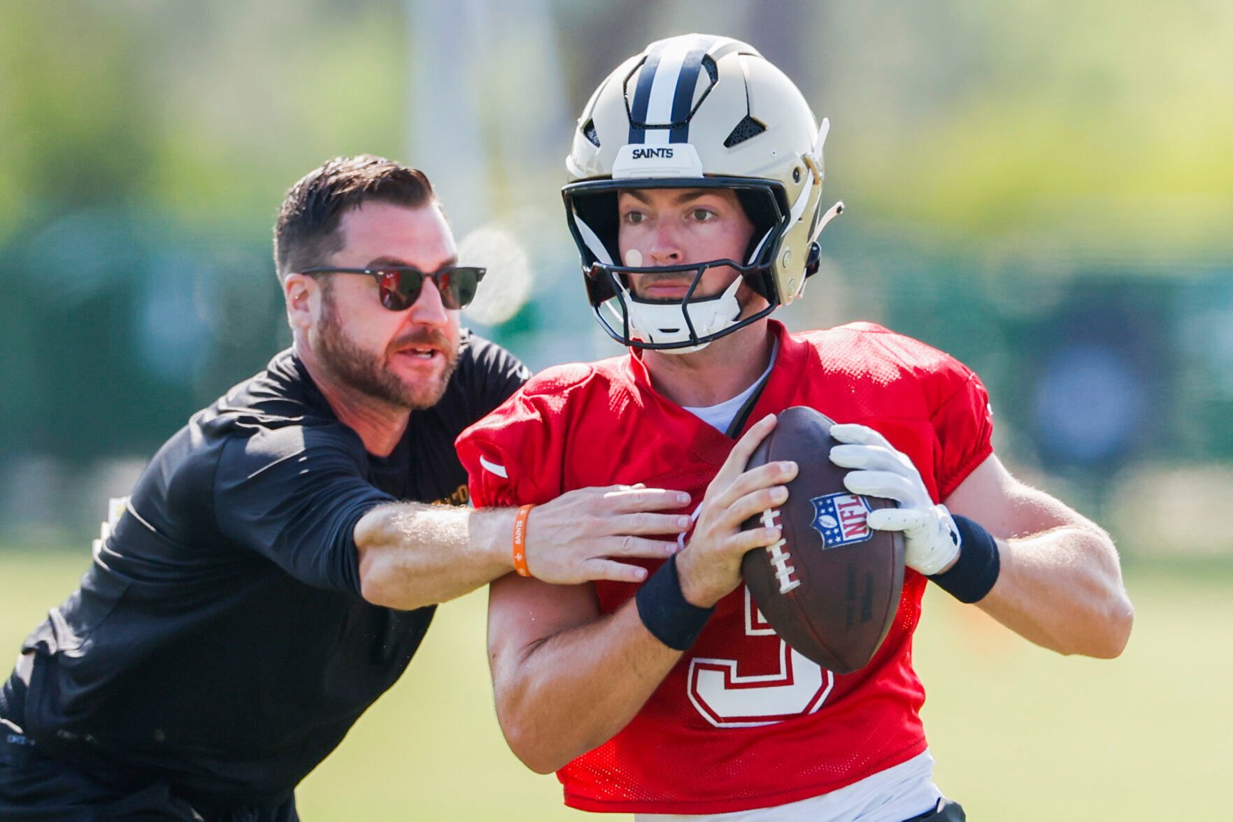 Saints Prep For Green Bay Conditions In Cafeteria Freezer | Saints ...