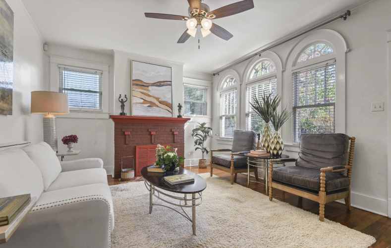 320 S Acadian, living room.png