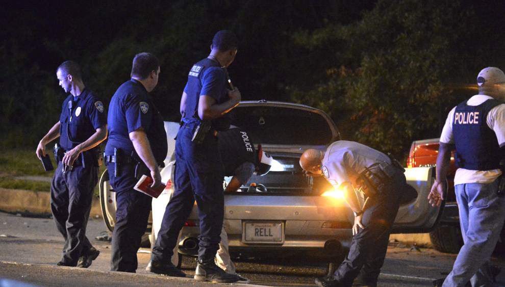 Report: Driver leads police on a chase across Baton Rouge, reaching speeds of over 120 mph _lowres