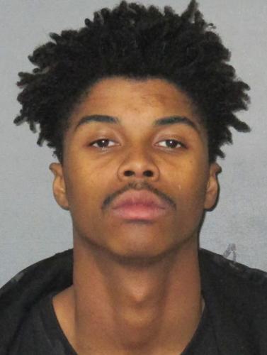 Baton Rouge man arrested after dragging officer during traffic stop ...