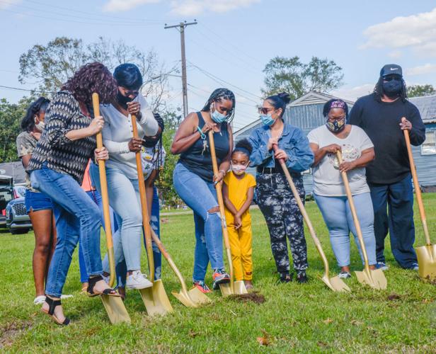 'What I've always wanted' Lafayette Habitat for Humanity celebrates groundbreaking for six new