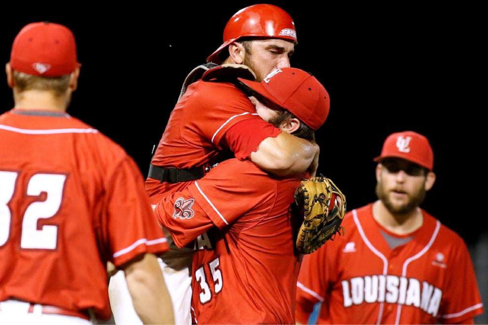 East: Ragin’ Cajuns’ regional title a testament to Tony Robichaux, ‘grinders’ _lowres