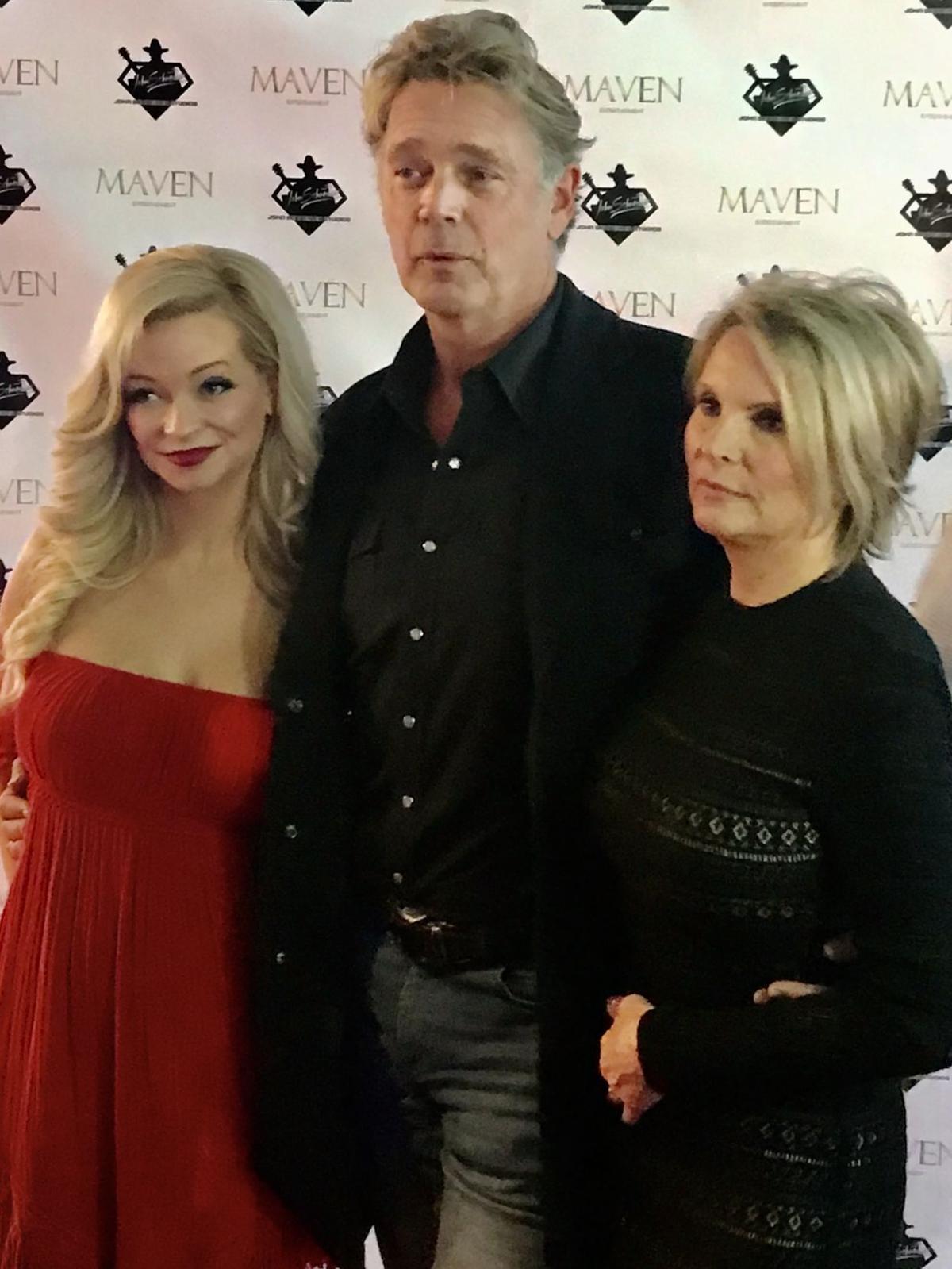 A Hollywood red carpet in Baton Rouge: John Schneider ...