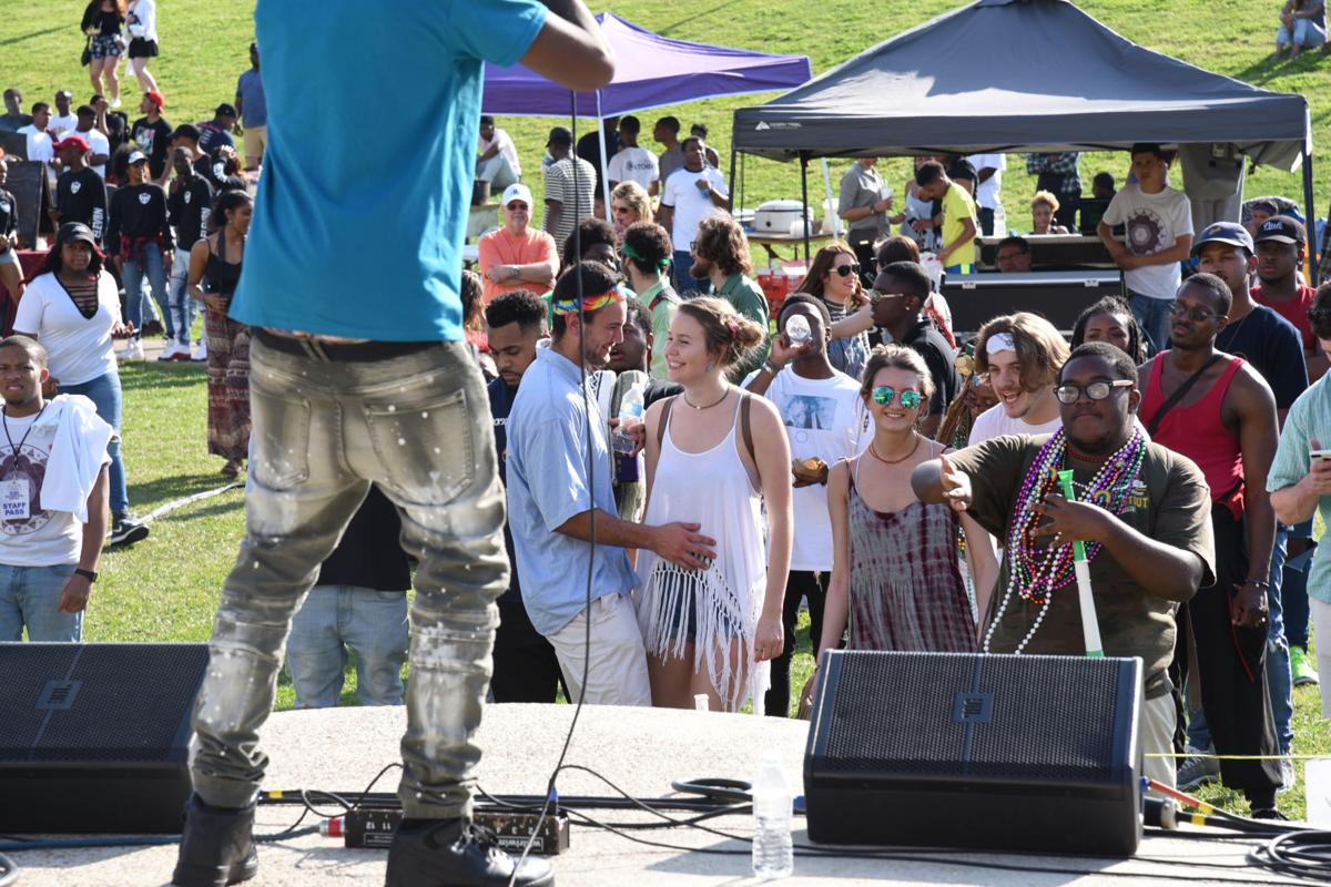 BR.bloomfest.031917 750_6550.jpg