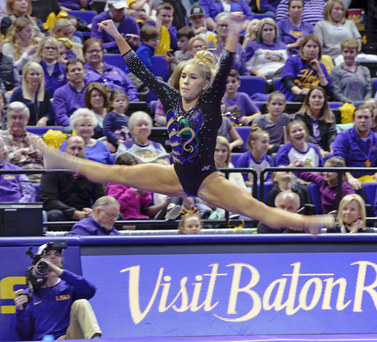 Photos: No. 2 LSU Edges No. 6 Kentucky In Front Of Sellout Crowd At The ...