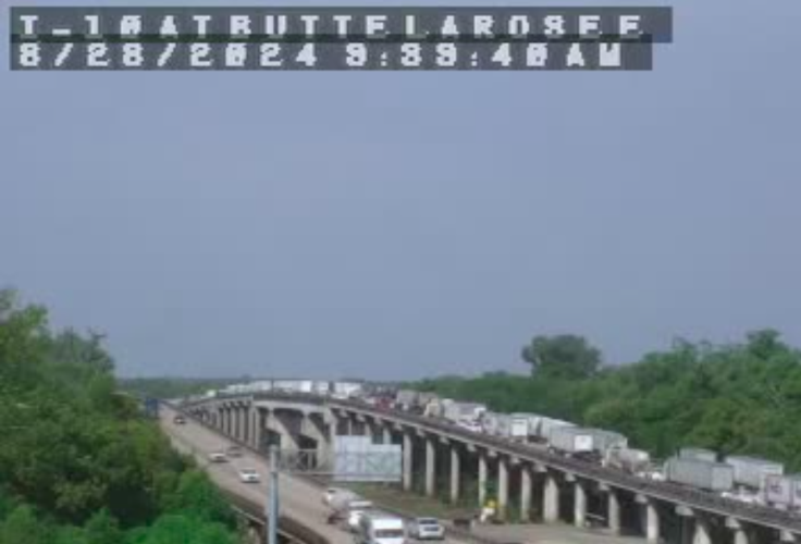 Basin Bridge Raji I-10 West near Atchafalaya Basin Bridge closed due to crash | News ...