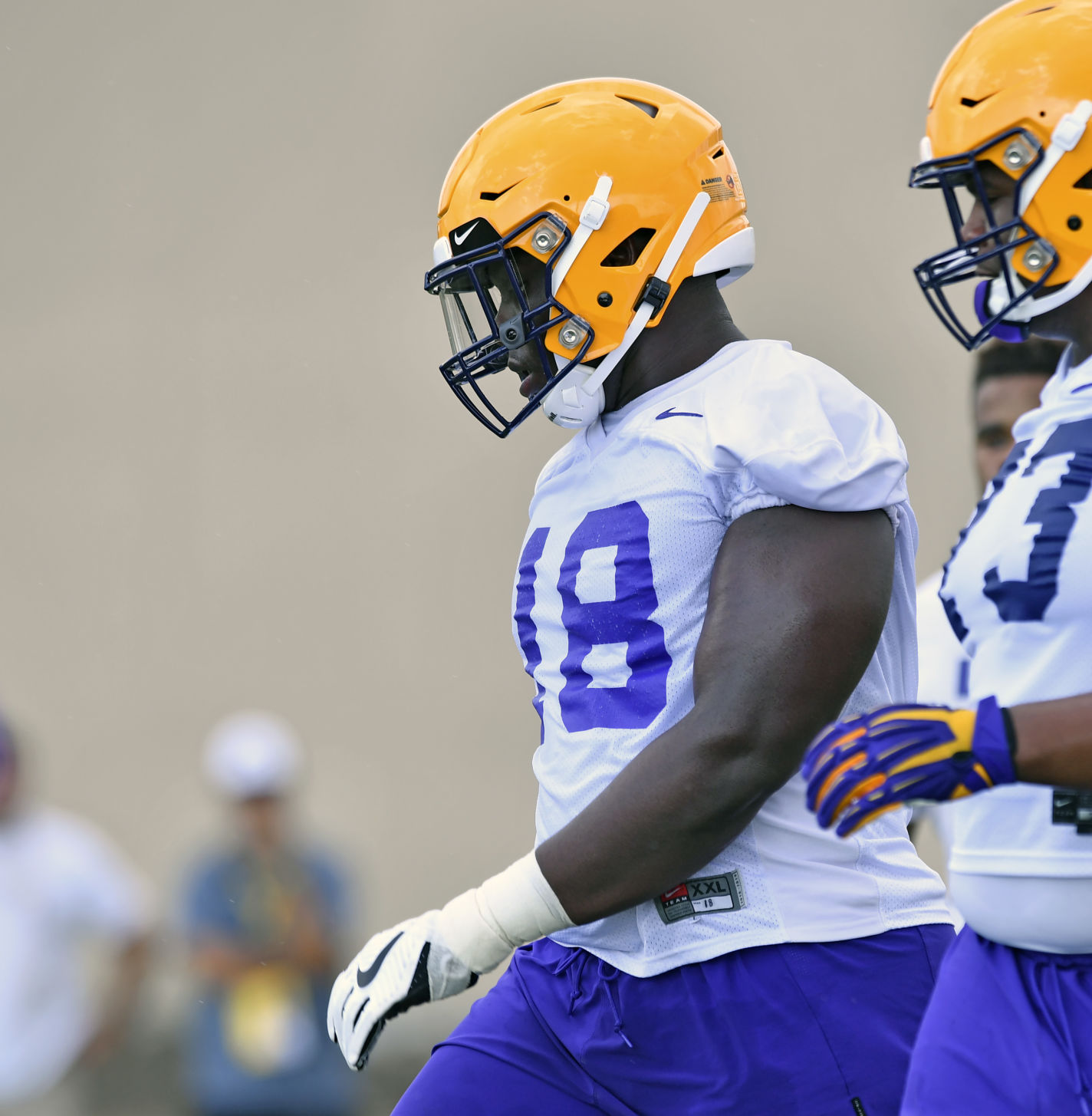 Oct 6 - Gainesville, FL, U.S.: LSU Tigers center Lloyd Cushenberry III (79)  during the second half of NCAA football action against the Florida Gators  at University of Florida. (Gary Lloyd McCullough/Cal