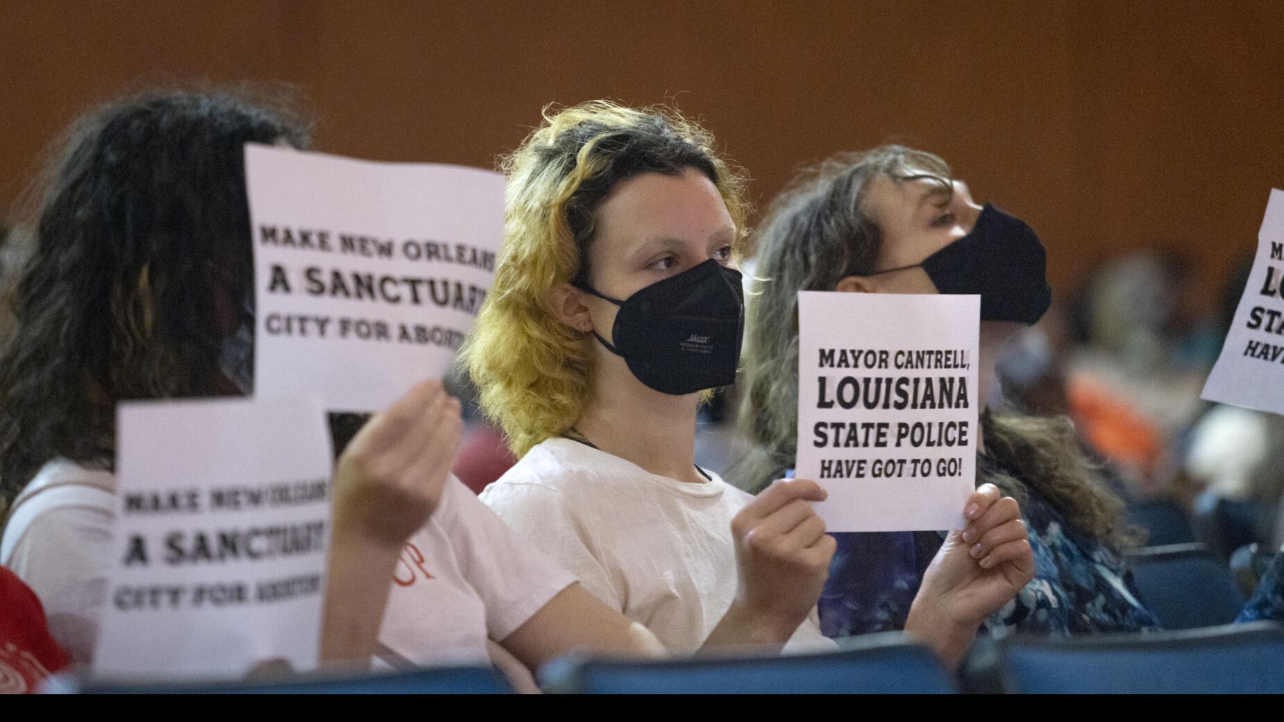 Louisiana judge temporarily blocks state from enforcing abortion