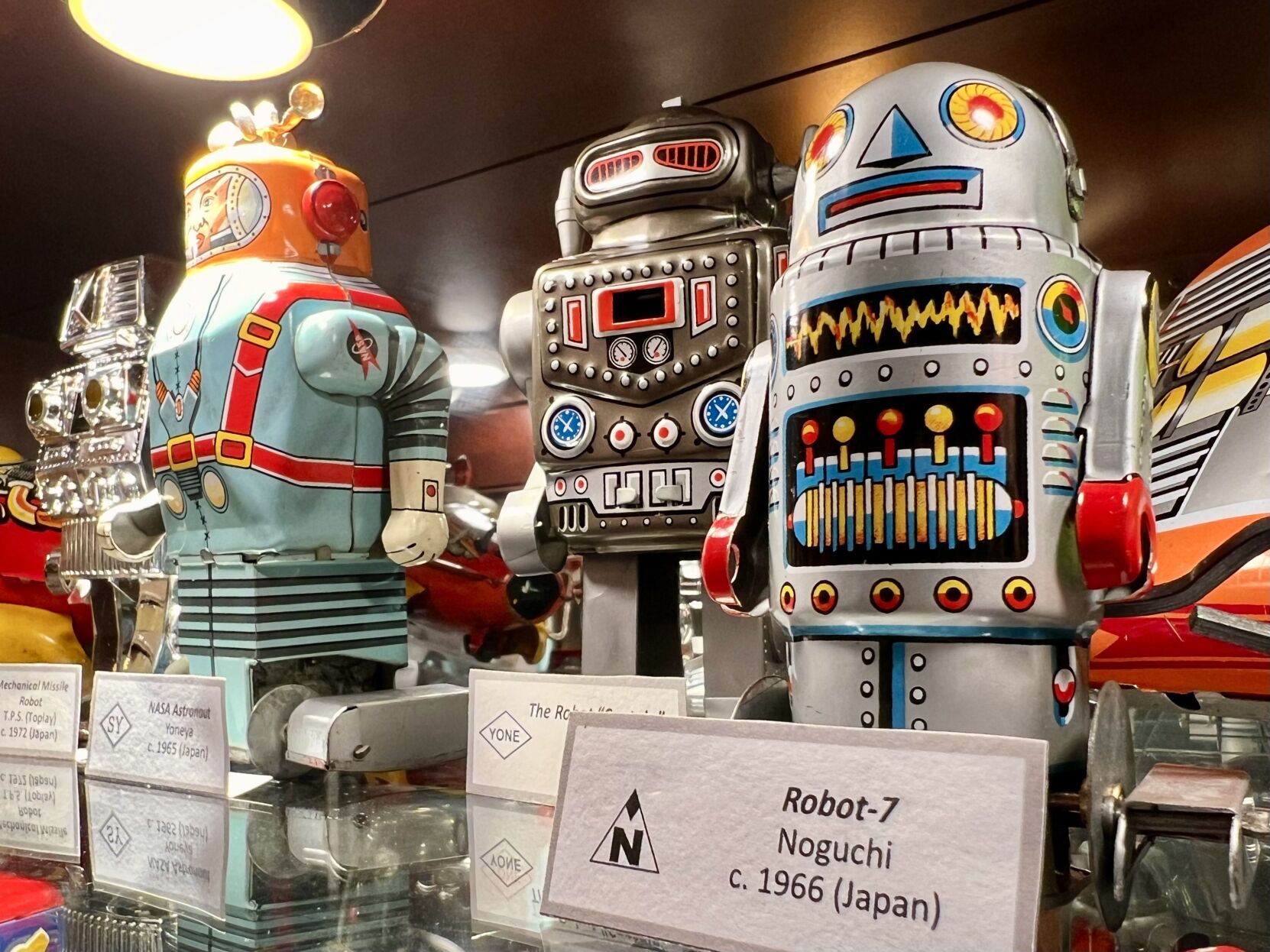 Photos, videos of Kevin Hardy's antique toy robot collection